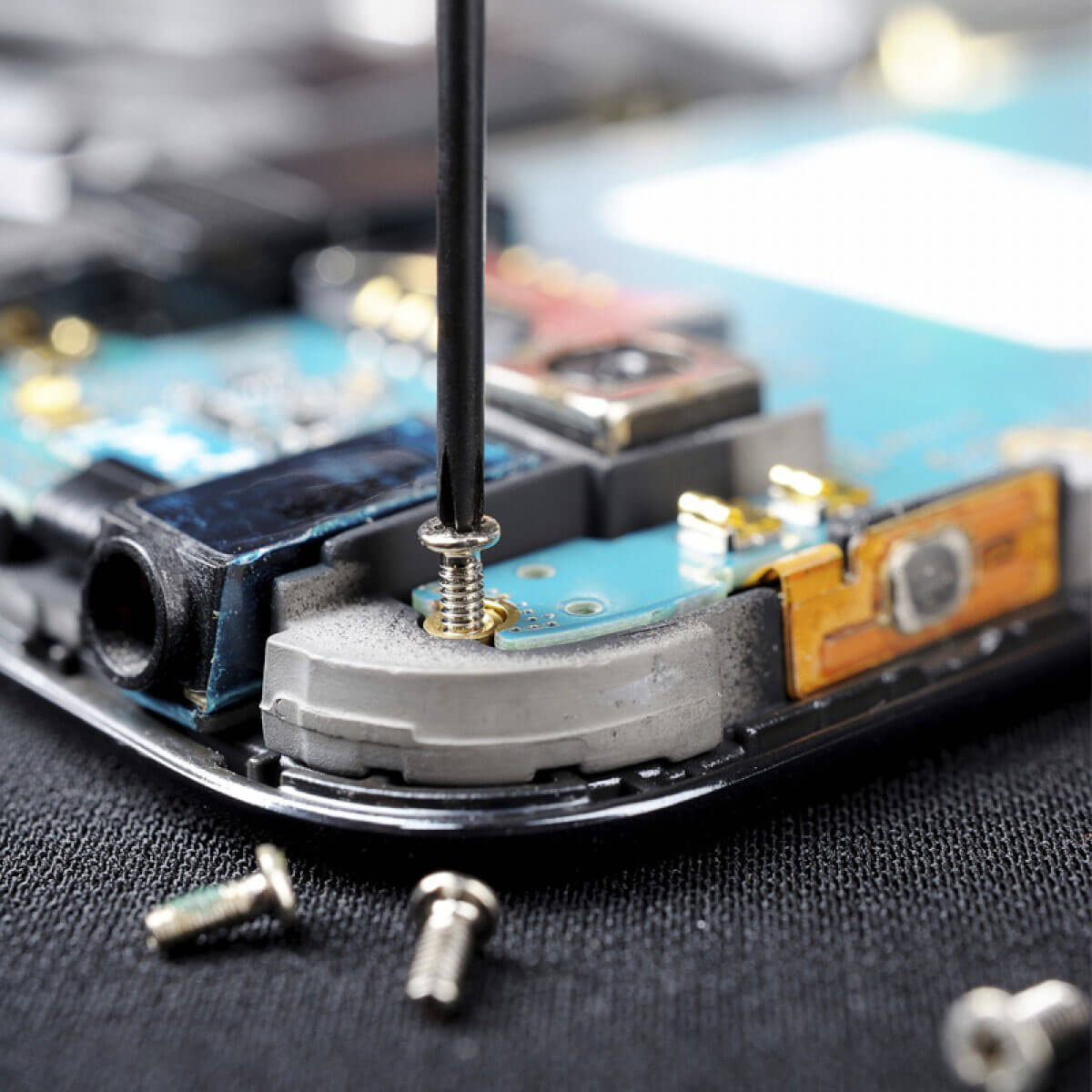 Laptop Repair Service by NETCORE Tech Labs India